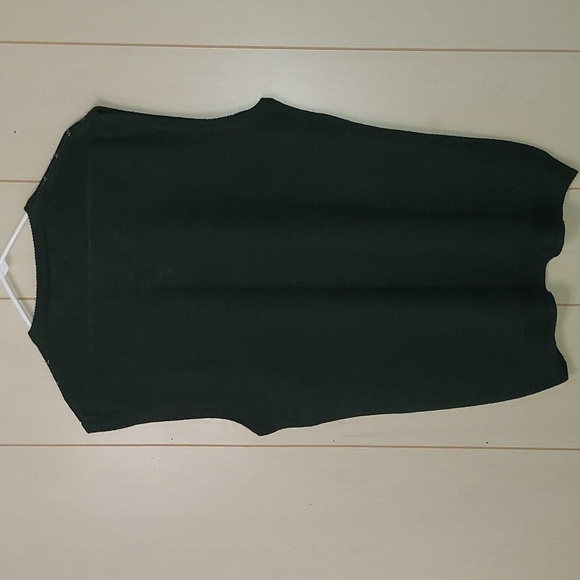 A Adams & Spire sweater vest - Picture 3 of 4